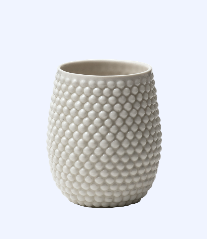 Tasse porcelaine, émail blanc brillant | Louise Heisel, Denmark