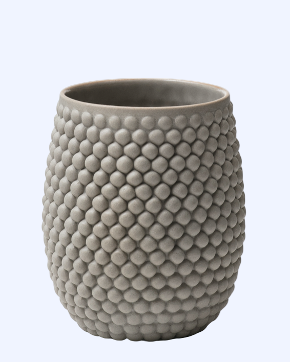 Tasse porcelaine, émail beige mat | Louise Heisel, Denmark